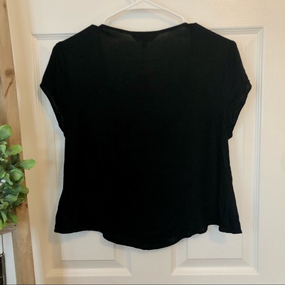 Express Crop Button Down Shirt - Picture 2 of 4